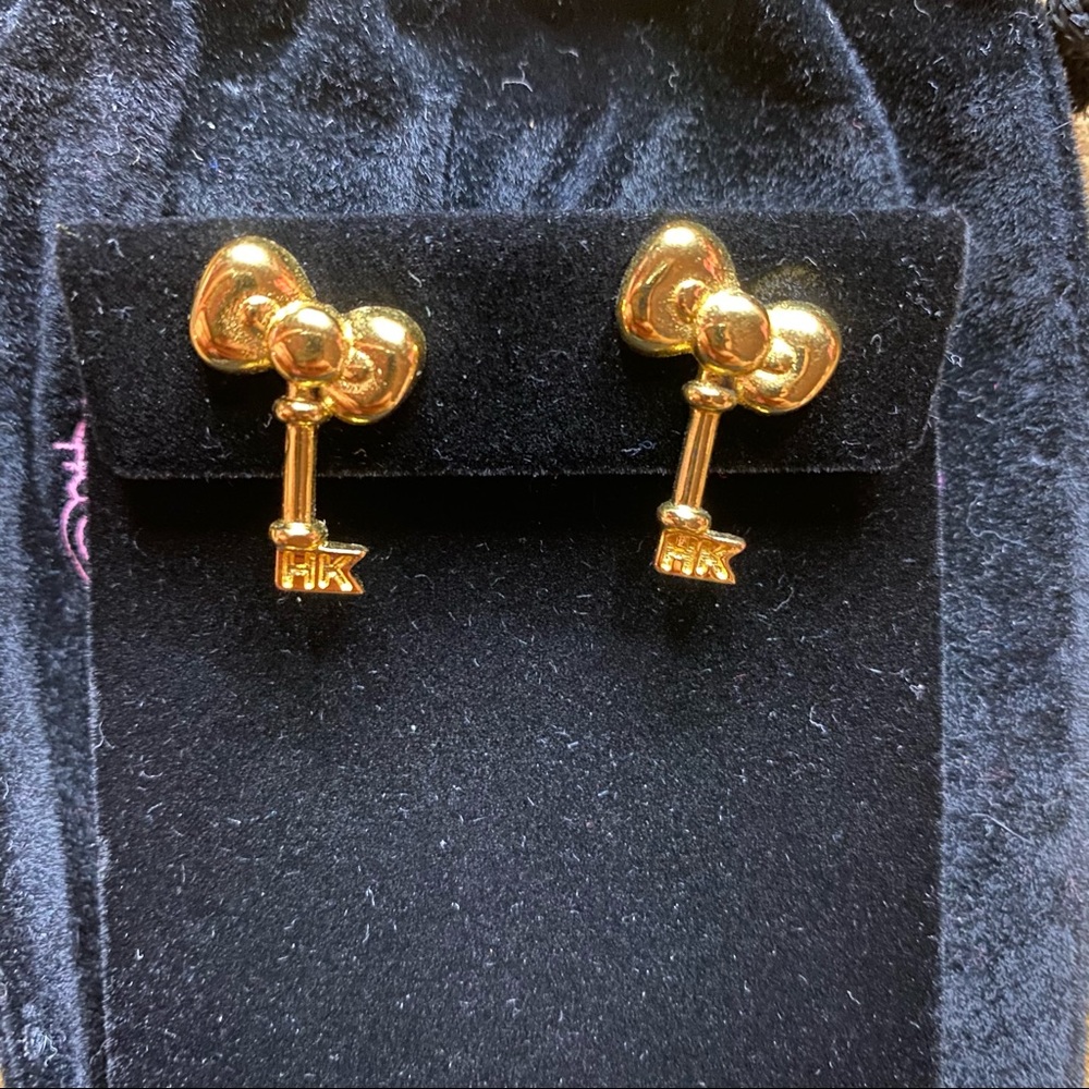 2015 Onch x Hello Kitty